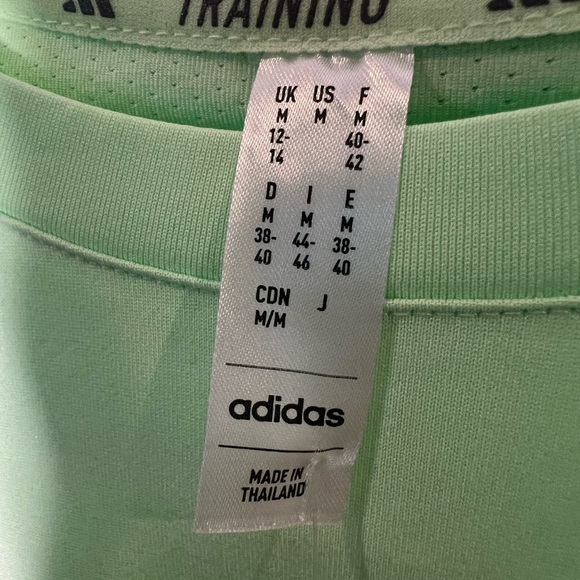 D23.06 NWT Adidas Green Polo Shirt with Triangle Logo - Picture 5 of 6